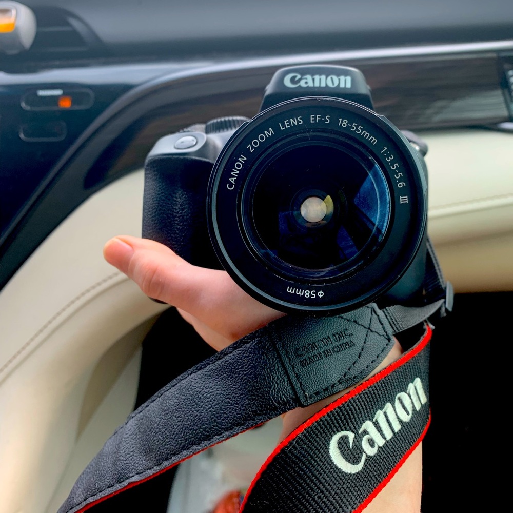 Canon Rebel T100 MAKE AN OFFER